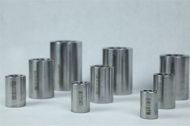 三水<font style='color:red'>直螺纹套筒</font>尺寸